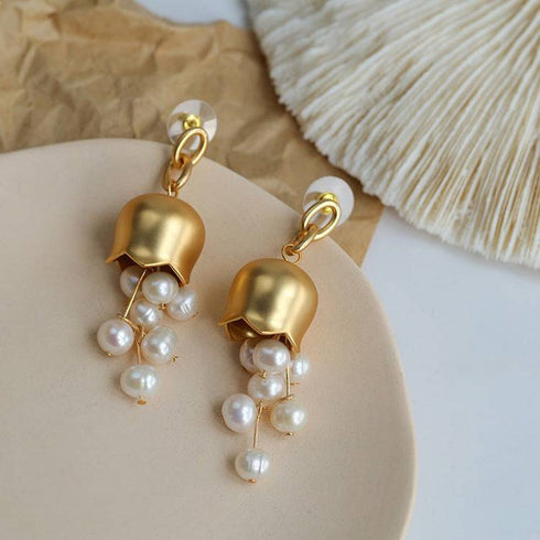 Lily of the valley pearl earrings - Zafari Studio Jewelry